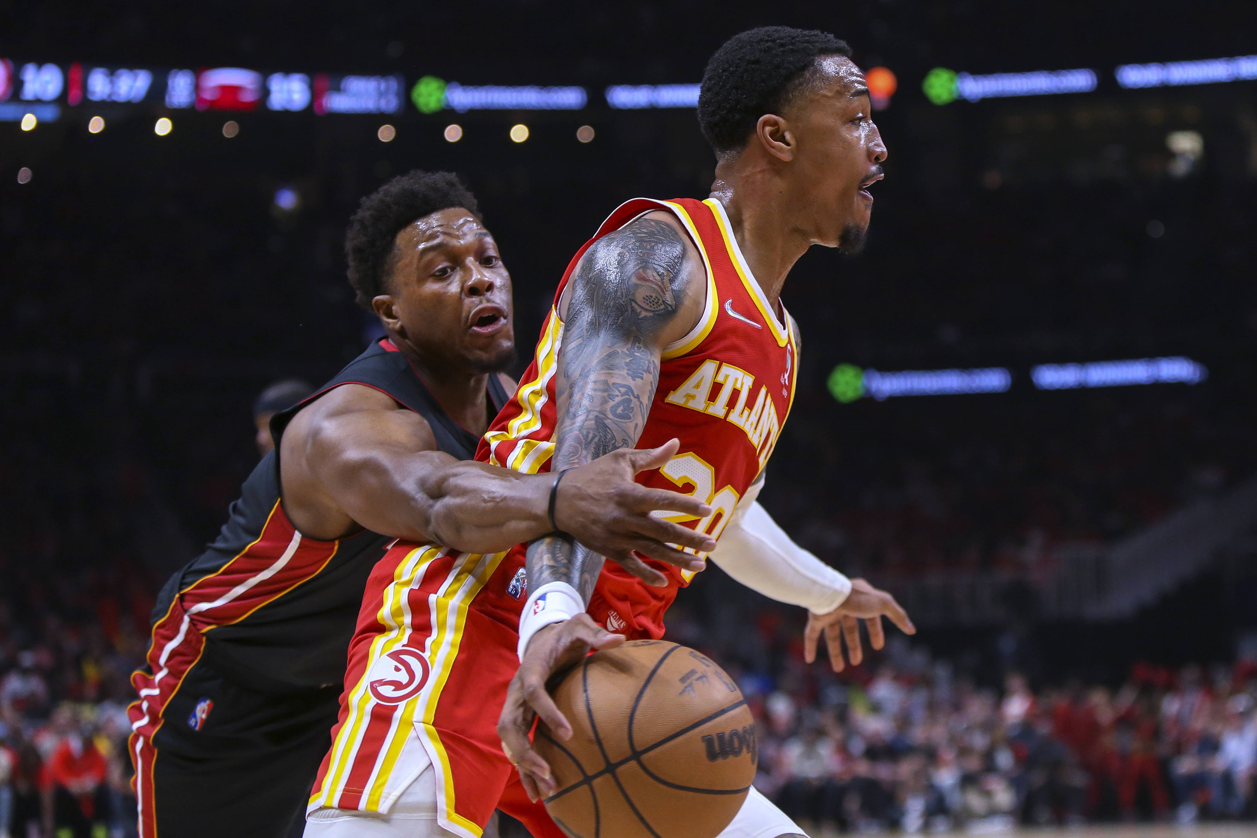 爱游戏官网 -包含今晨体能课后，尤文图斯调整名单备战NBA常规赛，引发热议，轮换策略成焦点的词条