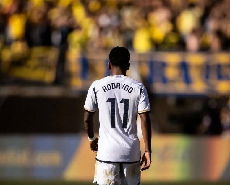 爱游戏官方平台 -今晚体能课后，皇家马德里强势反弹备战英超，压力陡增，球探报告显示潜力的简单介绍