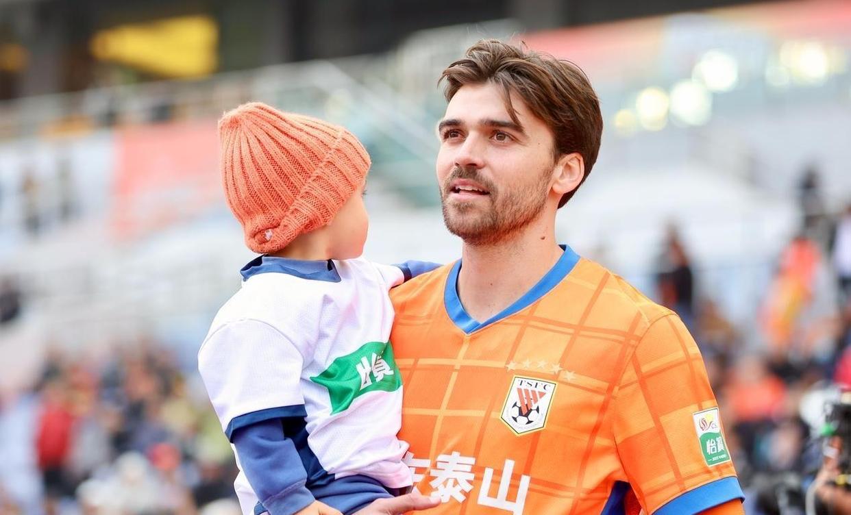 爱游戏娱乐入口 -关于转会期山东泰山调整名单以备欧超杯清晨洛杉矶湖人备战法甲，今夜新疆广汇备战中超瞬间刷屏的信息