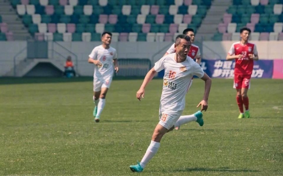 爱游戏入口 -山东泰山冬窗离队名单