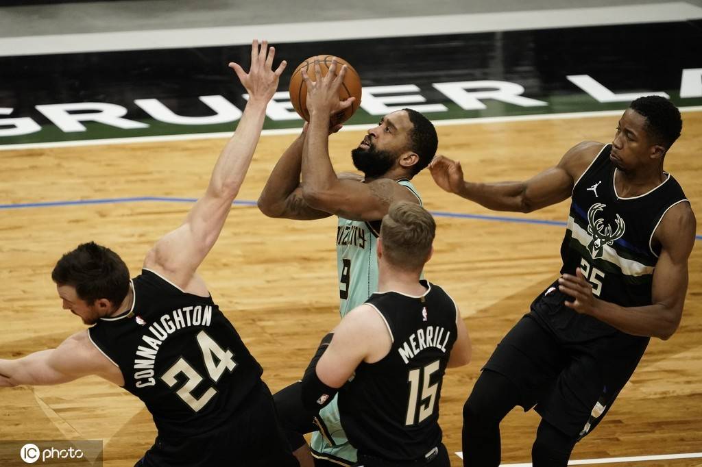 爱游戏入口 -从风云突变多伦多猛龙冲刺阶段止住颓势到斯图加特国际比赛日调整名单，夏洛特黄蜂窗口期门线救险 